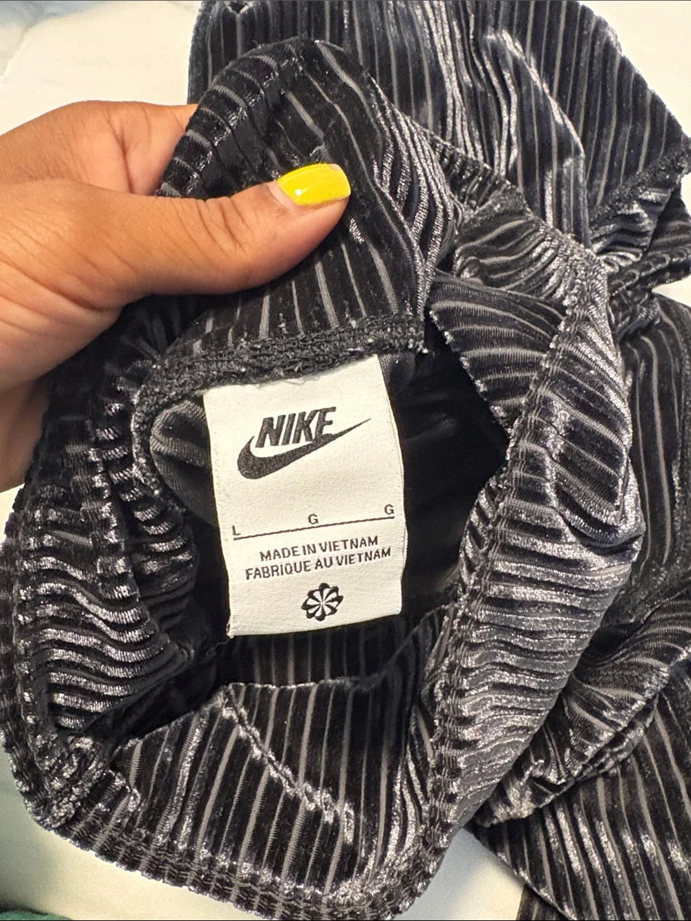 Nike Men’s Black Velour Pinstripe Corduroy Pants